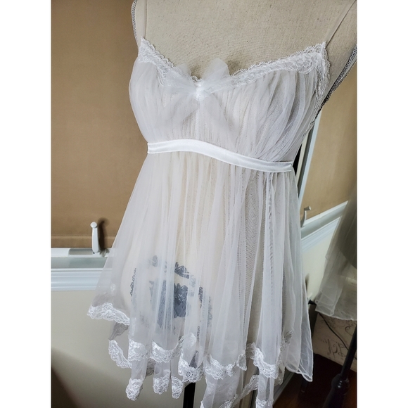 Bridal nightwear set - Picture 3 of 8